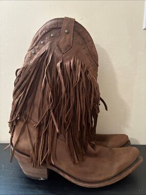 Liberty Black Vegas Fringe cowboy boots in a brown leather size 10